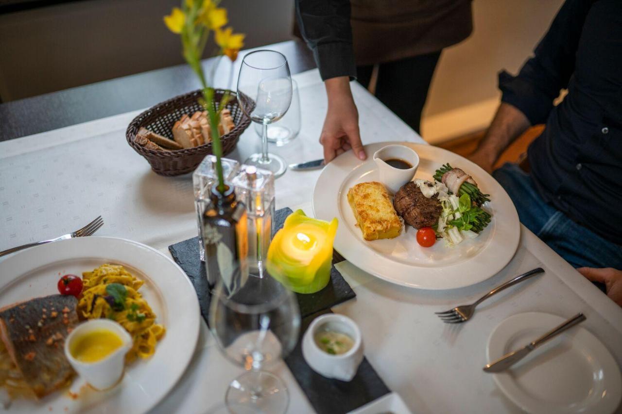 Hotel Restaurant Roemer Merzig Luaran gambar